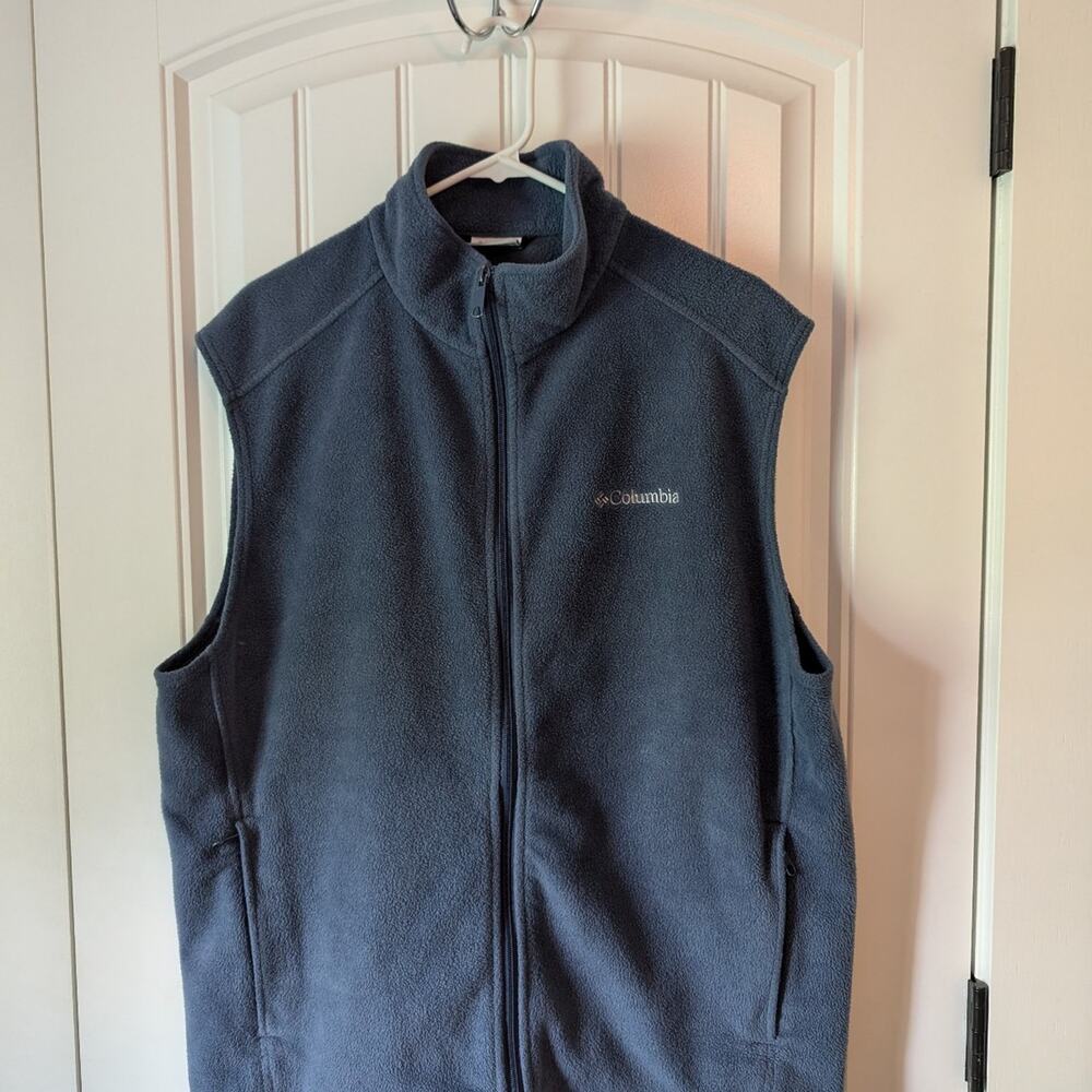 COLUMBIA SPORTSWEAR COMPANY VEST MENS XL GREY